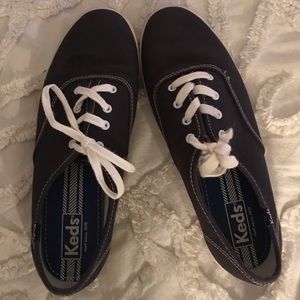 Navy Keds